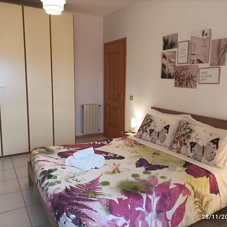 Gentarrubia - A Casa Nel Cuore Della Citta Oristano Zimmer foto